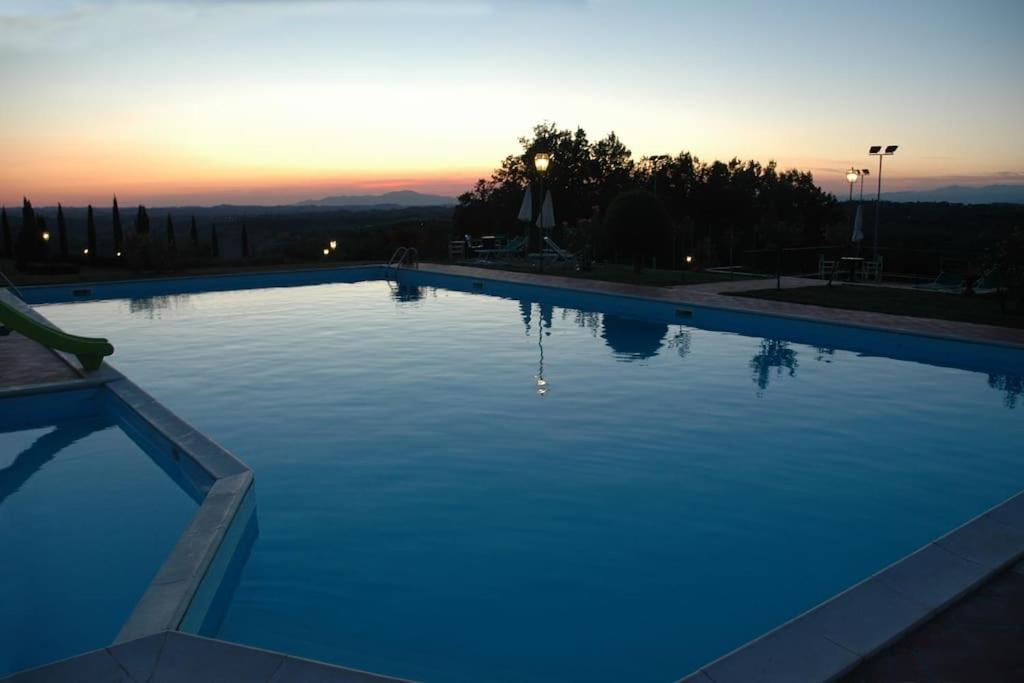Villa Panconesi Монтеспертоли Екстериор снимка