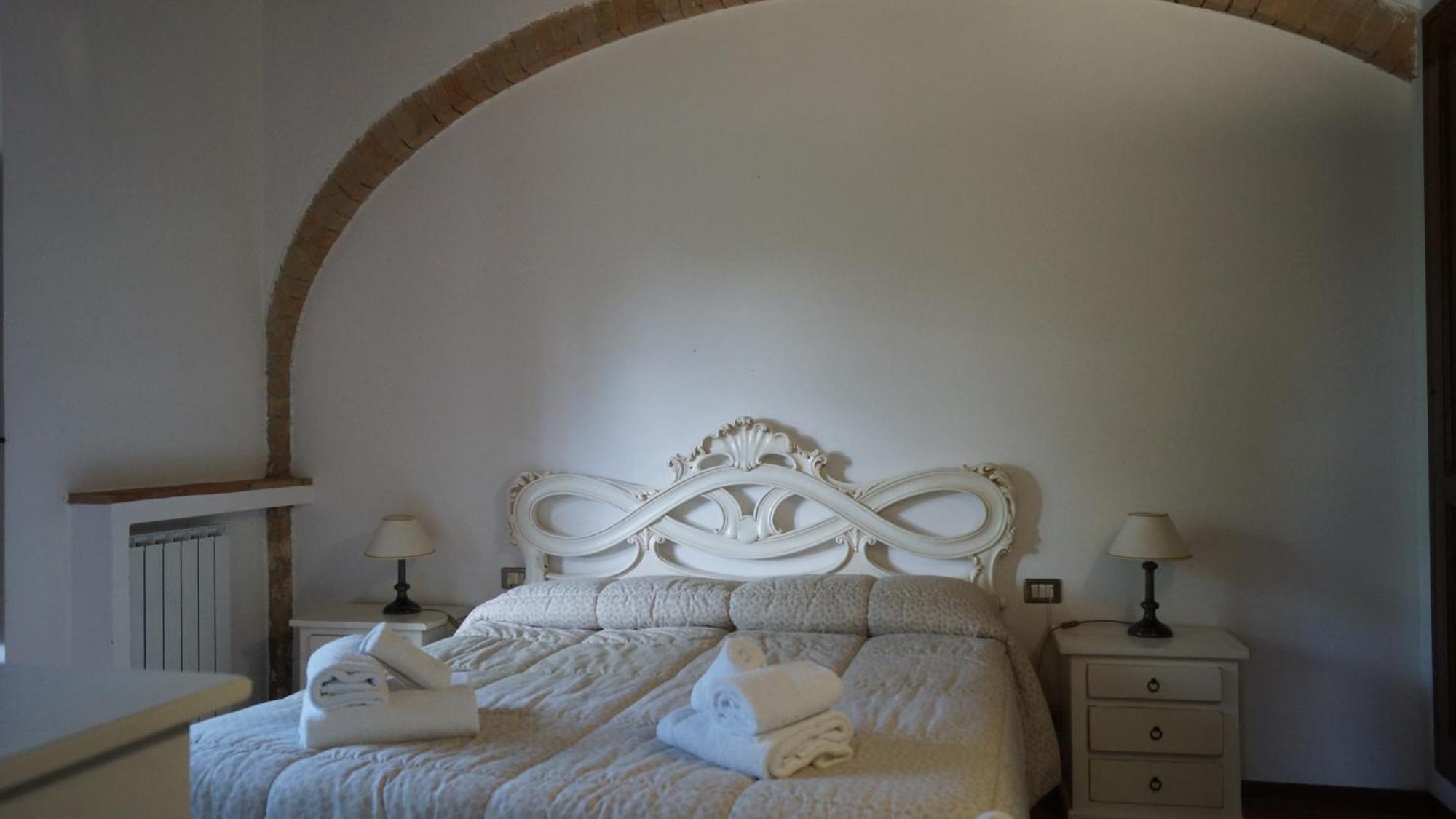 Villa Panconesi Монтеспертоли Екстериор снимка